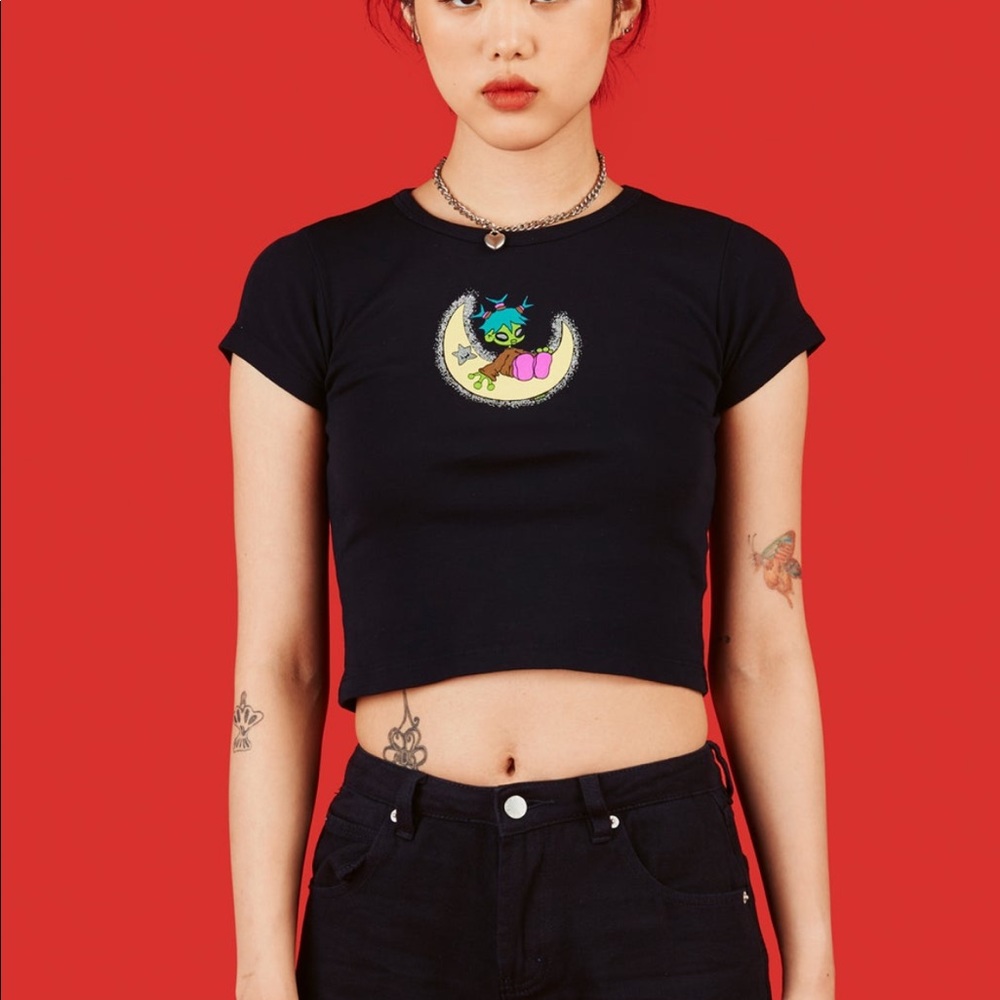 UNIF alien baby tee size M - Picture 3 of 3